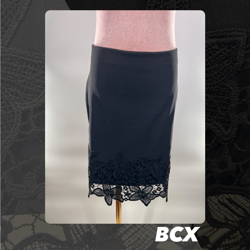 EUC BCX Lace Trimmed Pencil Skirt